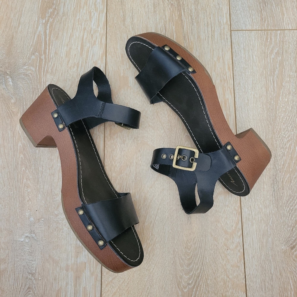 AE 70s Inspired Platforms
